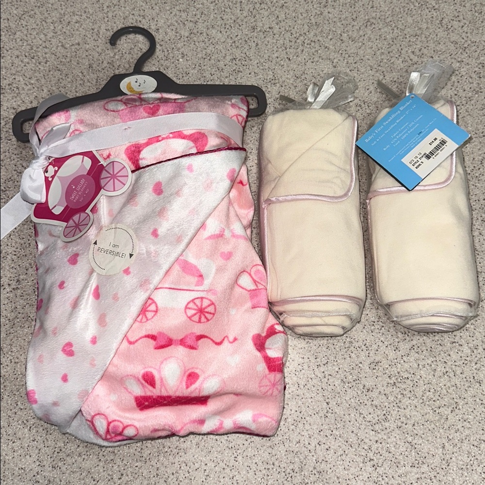 - NWT 3 Pink Baby Girl Newborn Blanket Gift Set